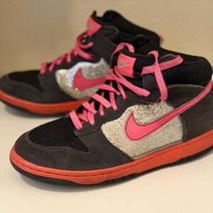 Nike Sneakers (Women’s 8.5)- Black, Pink, and Silver